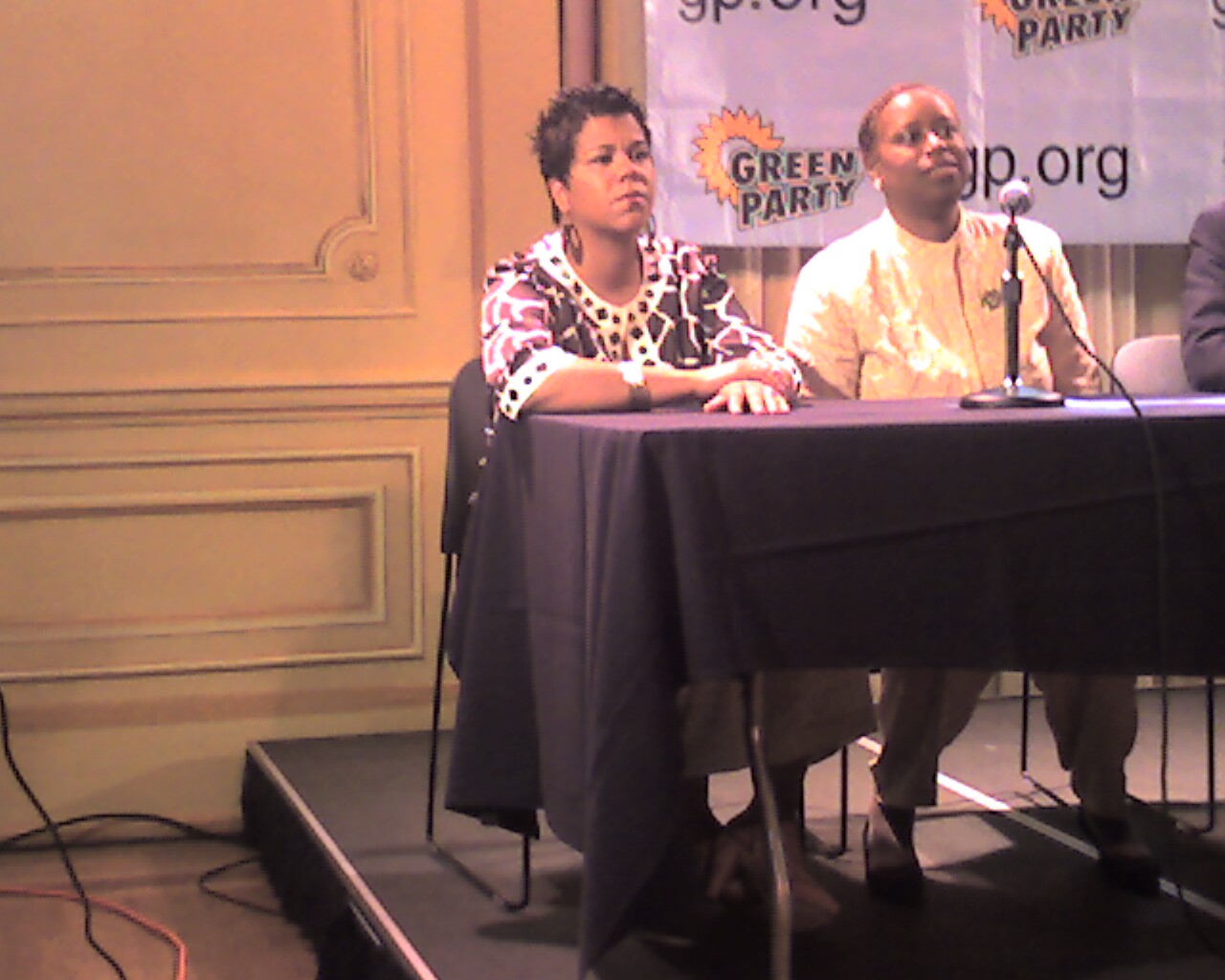 Rosa Clemente (left) and Cynthia McKinney at Press Conference on Convention Day